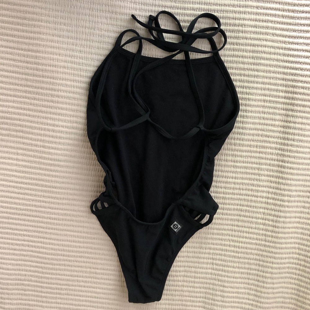 Jolyn Mateo onesie sz 28